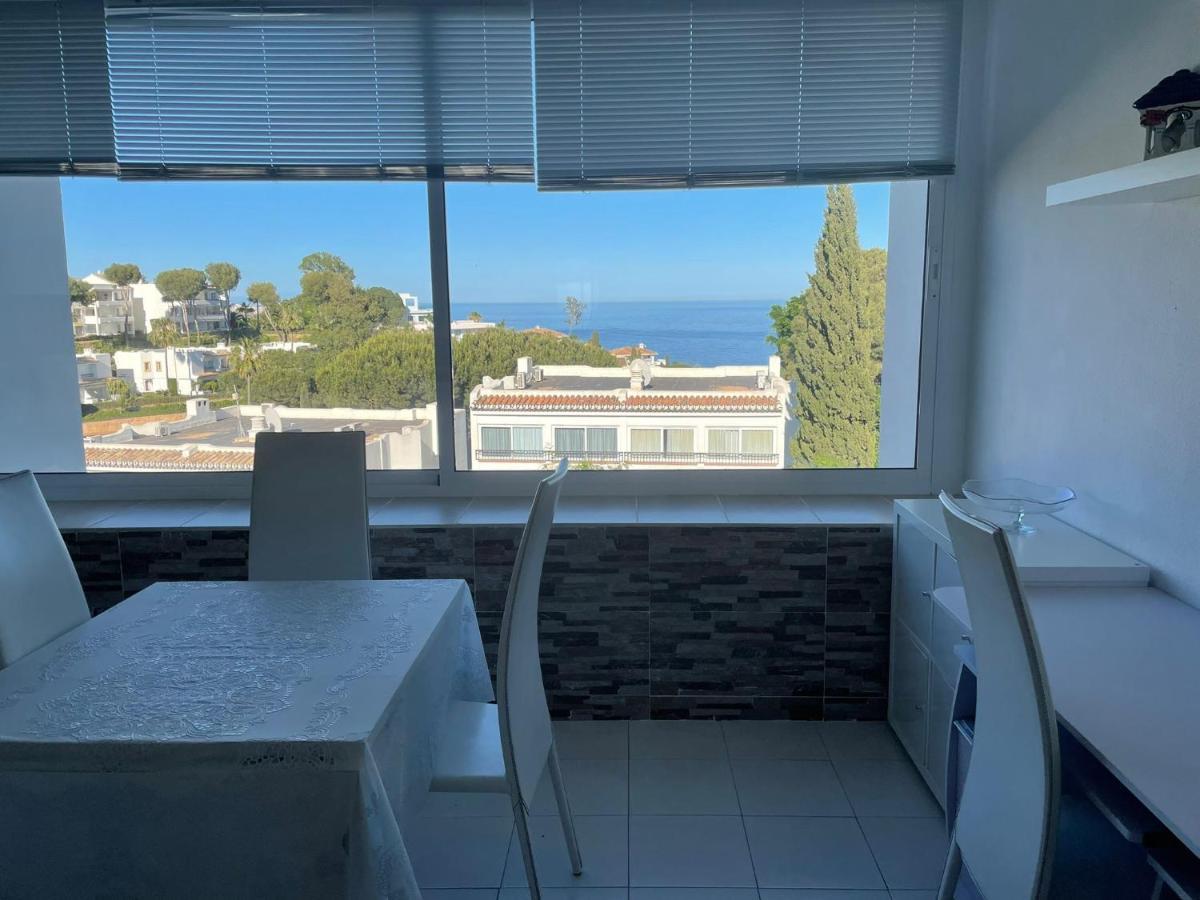 Precioso Estudio En Zona Residencial Rancho Miraflores Málaga