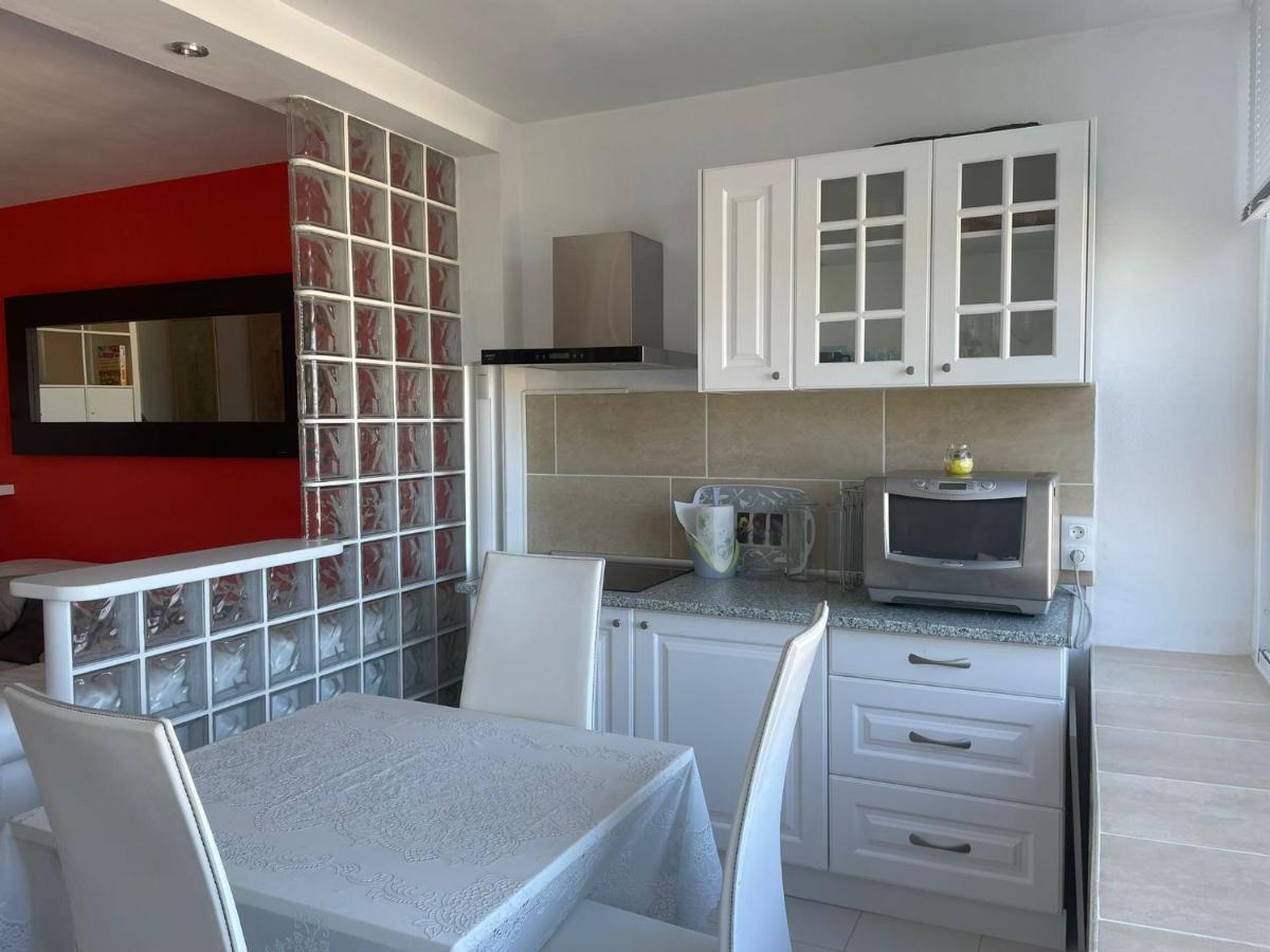Precioso Estudio En Zona Residencial Rancho Miraflores Málaga